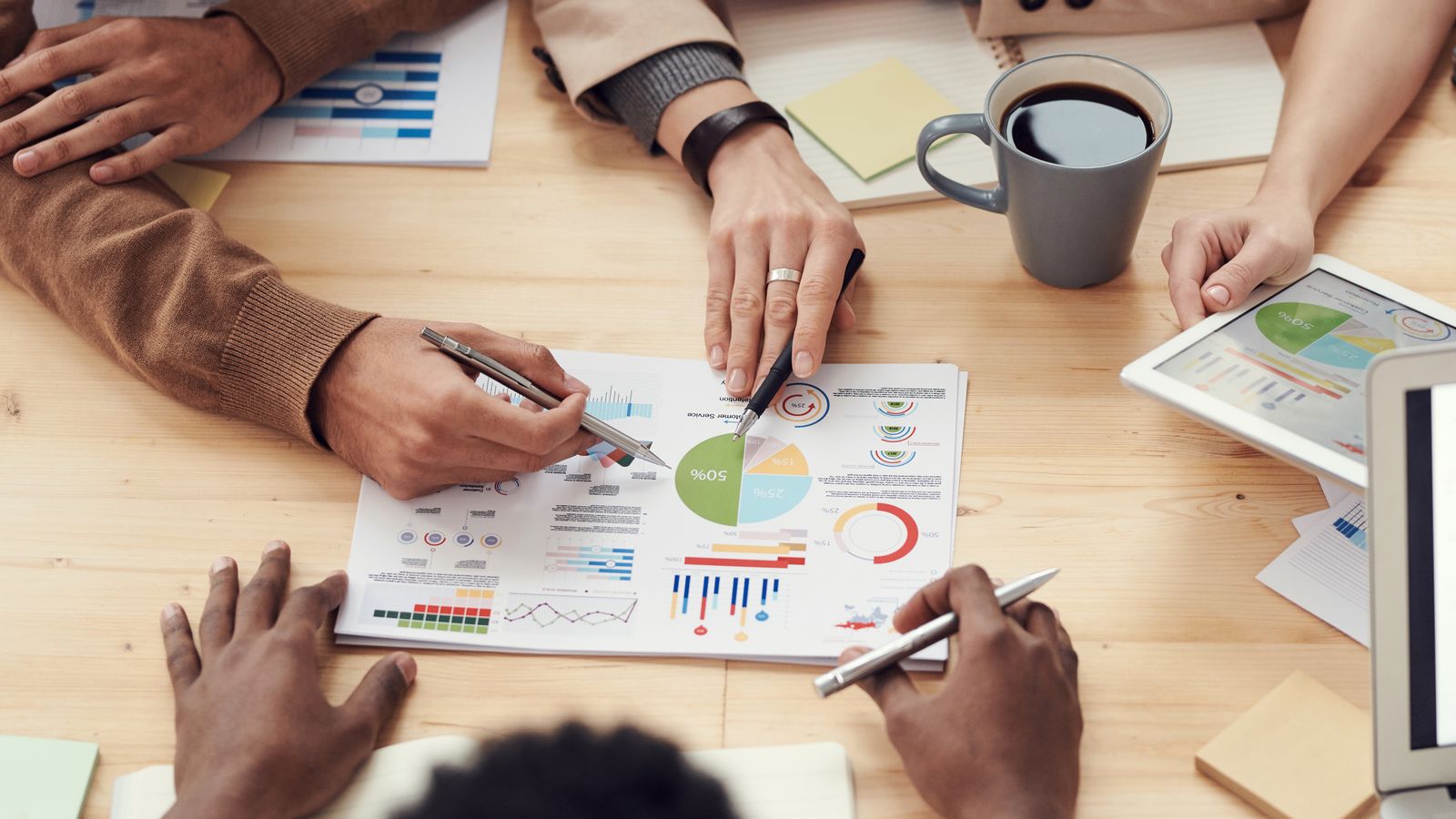 Planowanie targetowania Meta Advantage Plus i reklam Facebook Ads